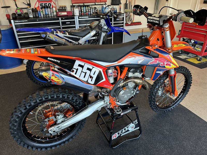 Luke Roberts (Open Ironman Sportsman Motorcycle Vehicle Photo)