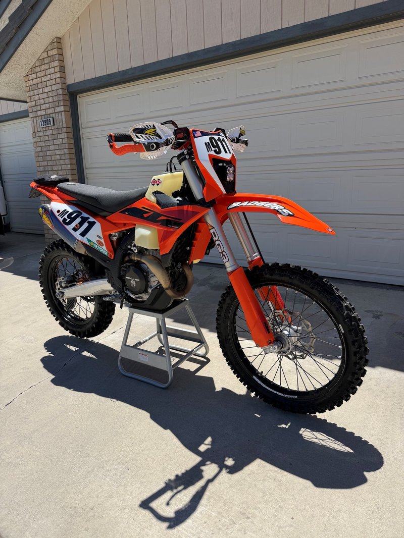 Ben Gough (Over 60 Expert Motorcycle Vehicle Photo)