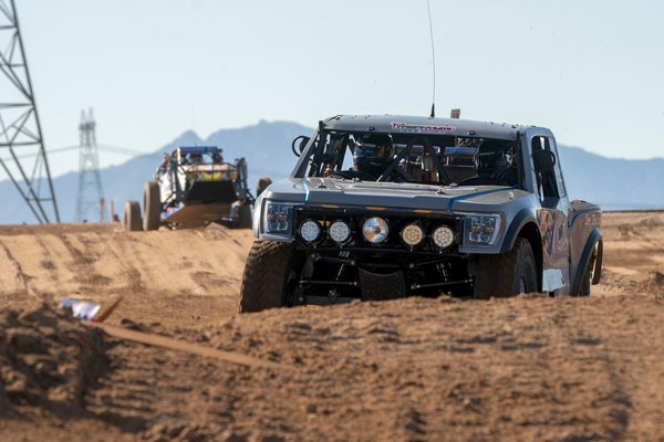 elliot-slavic-2024-mint-400