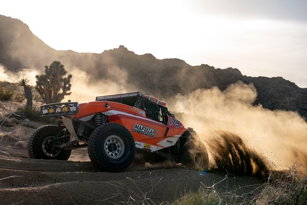 mario-fuentes-2024-mint-400