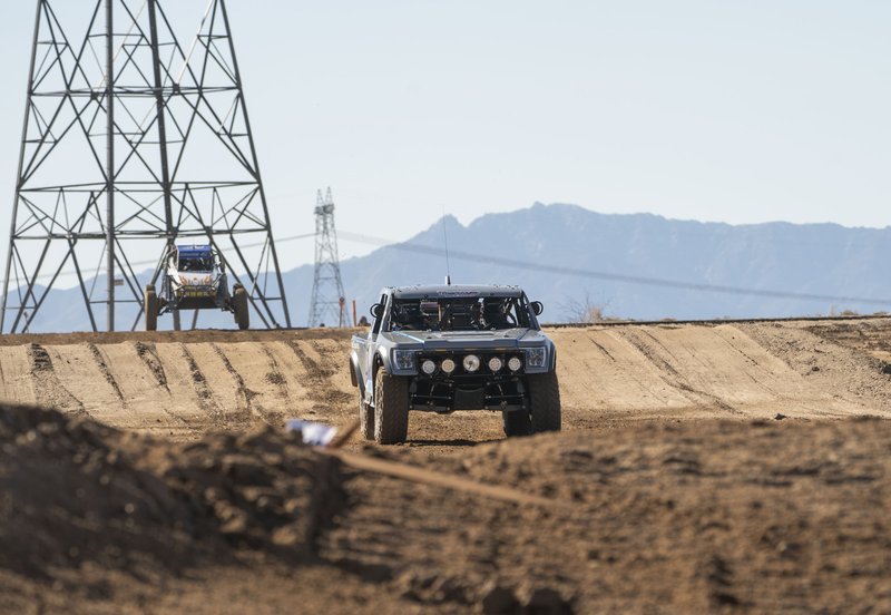 Elliot Slavic (TrophyLite Vehicle Photo)