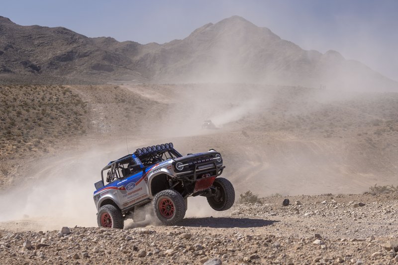 John Williams (4600: Stock Class Vehicle Photo)