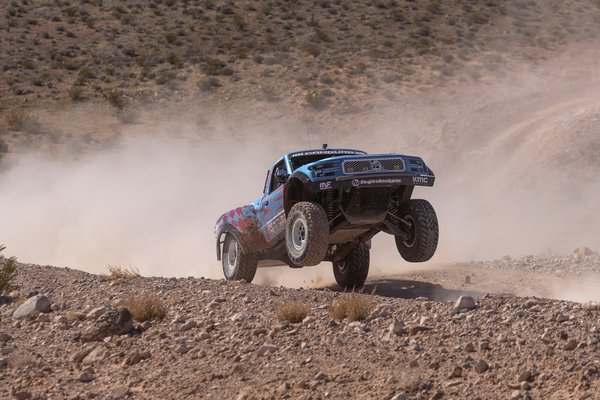 zach-conner-2024-mint-400